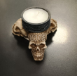 Svícen s lebkami Tripple skull  