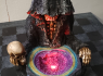 Lampa smrtka Grim reaper looks into a crystal (26cm)  
