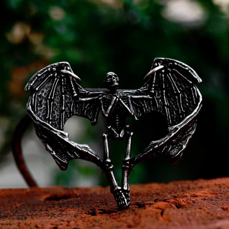 Přívěsek chirurgická ocel VINGED SKELETON  