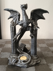 Svícen s drakem Column Dragon