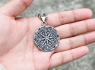 Přívěsek chirurgická ocel VIKING Helm Of Awe Vegvisir aegishjalmur 2 Přívěsek chirurgická ocel VIKING Helm Of Awe Vegvisir aegishjalmur 2