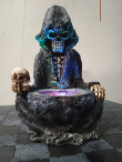 Lampa smrtka Grim reaper looks into a crystal (26cm)  