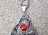 Přívěsek s řetízkem Keltský uzel Celtic Knot RED  