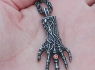 Přívěsek chirurgická Devil´s hand Přívěsek chirurgická Devil´s hand