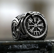 OCELOVÝ PRSTEN VIKING AMULET - VEGVISIR JÖRMUNGANDR  