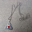 Přívěsek s řetízkem Keltský uzel Celtic Knot RED  