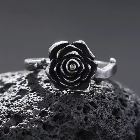 OCELOVÝ PRSTEN Gothic Rose  