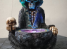 Lampa smrtka Grim reaper looks into a crystal (26cm)  